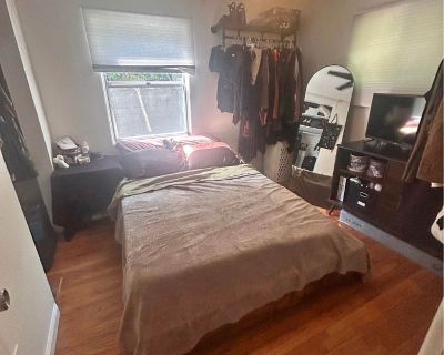 4076 Arizona St. Unfurnished Private room with windows on two sides and a closet in a house Shared bathroom with roommates, a couple in late 20s. Garage parking spot, private back patio, laundry in unit, dishwasher, gas stoveRight in the heart of North Park, walking distance from grocery stores, great restaurants m, and nightlife.. Pet policy: Cats