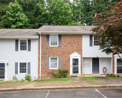 3 Bedroom 1BA 1456 ft Condo For Sale in Cary, NC