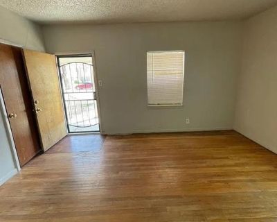 1 Bedroom 1BA 660 ft Single Family House For Rent in Abilene, TX