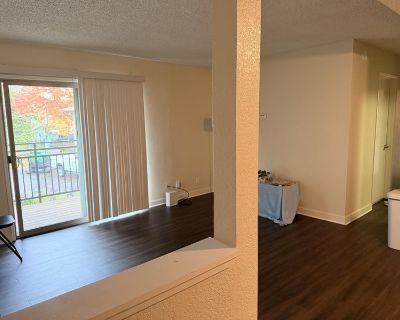 Unfurnished Room for Rent - Spacious Master Bedroom in Carmichael
