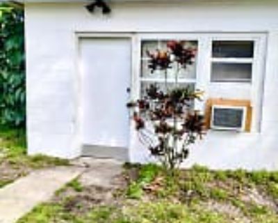 1 Bedroom 1BA 600 ft² House For Rent in Fort Pierce, FL 508 N 44th St unit B