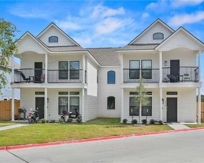7 Bedroom 8BA 2731 ft Apartment For Rent in College Station, TX