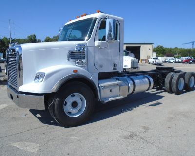 Used 2018 FREIGHTLINER 122SD Day Cab Trucks in Kansas City, KS