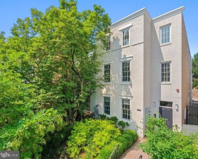 Th St Se Apt,washington, Condo For Sale