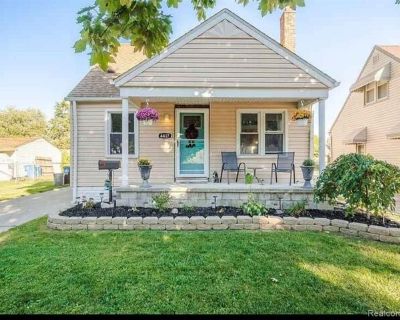 4417 Syracuse St. Beautifully remodeled Dearborn Heights rental! Home features a bright and spacious main floor with brand-new tile flooring, fresh paint throughout, and a completely updated bathroom. Upstairs offers cozy bedrooms with new carpet. Basement provides extra storage or recreation space. Enjoy a decent-sized fenced backyardperfect for outdoor gatherings or relaxing. Convenient locat...