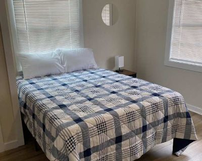 Private room with shared bathroom in a House, Apopka, FL 32703