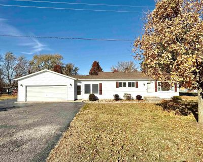 3 Bedroom 1BA 2016 ft Single Family House For Sale in Winamac, IN