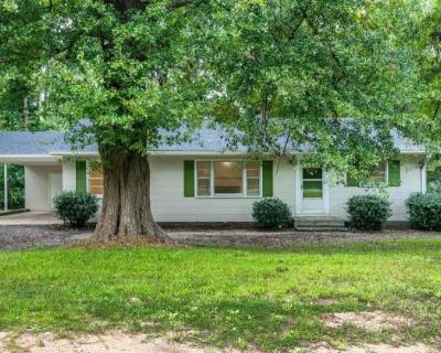 3508 Old Us 1 Highway. image_url. In unit laundry Garage Recently renovated Fireplace Range Unit Amenities fireplace in unit laundry range recently renovated Property Amenities parking garage. 3 Bedroom. 2 Bathroom. 1288 ft