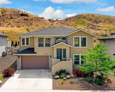 4 Bedroom 3BA 2435 ft Single Family Home For Sale in BOISE, ID