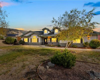 4 Bedroom 3BA 2256 ft Single Family House For Sale in Tehachapi, CA