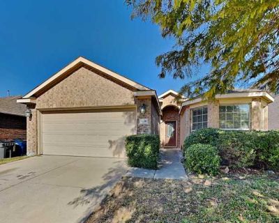 3 Bedroom 2BA 1522 ft Pet-Friendly Apartment For Rent in Melissa, TX