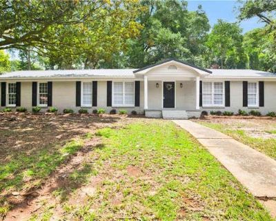 3 Bedroom 2BA 1537 ft Single Family Home For Sale in MOBILE, AL