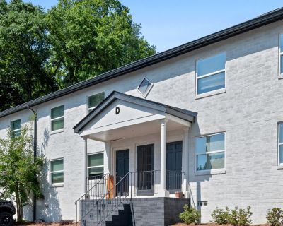2 Bedroom 1BA 850 ft Pet-Friendly Apartment For Rent in Atlanta, GA