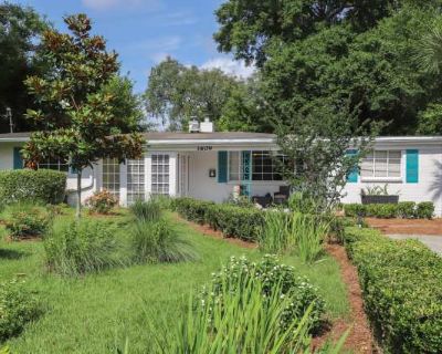 4 Bedroom 2.5BA 2200 ft Apartment For Rent in Pensacola, FL