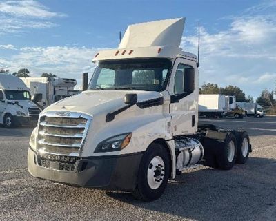 2019 Freightliner Cascadia126