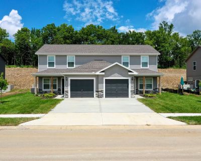 815 Pampas St. Introducing our spacious 3-bedroom, 2.5-bathroom townhouse located in Pleasant Hill, MO. This townhouse comes equipped with essential appliances such as a stove, refrigerator, dishwasher, and garbage disposal, making meal prep and clean-up a breeze. With washer/dryer connections included, laundry day is made convenient and efficient. Enjoy the comfort and convenience of this well...