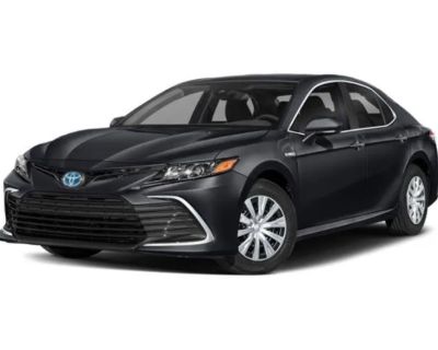2022 Toyota Camry Hybrid LE Sedan 4D