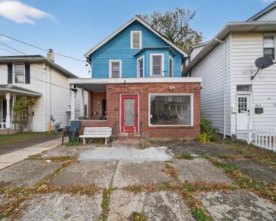 6 Bedroom 3BA Apartment For Sale in Newburgh, NY