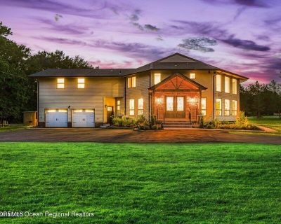 4 Bedroom 3BA 4200 ft Single Family House For Sale in Tinton Falls, NJ