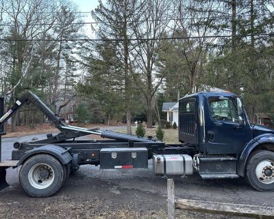 2016 Freightliner M2 106