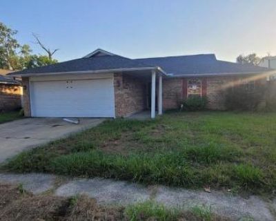 3 Bed 2 Bath Foreclosure Property in La Place, LA 70068 - Fairway Dr