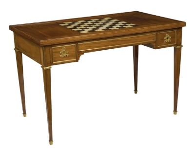 Gorgeous vintage table in beautiful condition. Of rectangular form, the removable top with an inlaid chessboard reversing to a green felt playing surface, the case with an inset tric trac backgammon interior and one dummy and one real drawer to each long side, raised on tapering square legs ending in ormolu caps. With a pair of red leather dice shakers, possibly original to the table. Exception...
