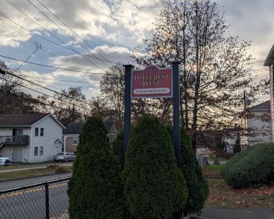 2 Bedroom 1BA 1352 ft Condo For Sale in West Haven, CT