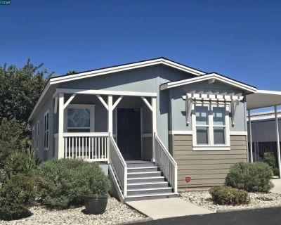 3 Bedroom 2BA 1260 ft Mobile Home For Sale in Pittsburg, CA