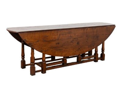 Early 20th Century English Gate Leg Drop Leaf Wake Dining Table