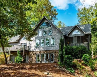 5 Bedroom 4BA Single Family Home For Sale in PICKENS, SC