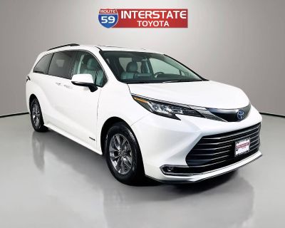 Used 2021 Toyota Sienna XLE