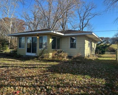 2 Bedroom 1BA 672 ft Single Family Home For Sale in FREMONT, IN