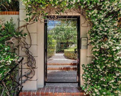 3 Bedroom 3BA 2745 ft Townhouse For Rent in Westwood - Century City, CA