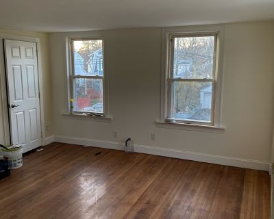 2 Bedroom 1BA 1000 ft Apartment For Rent in Norwalk, CT