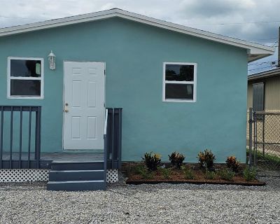 3 Bedroom 1BA 1000 ft Single Family Home For Sale in Belle Glade, FL