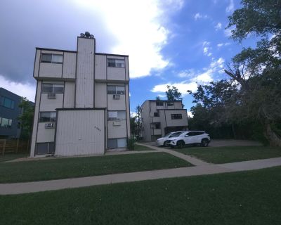 2 Bedroom 1BA 784 ft Apartment For Rent in Boulder, CO