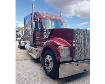 2021 Kenworth W-990