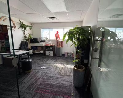 155 ft Commercial Property For Rent in Flushing, NY