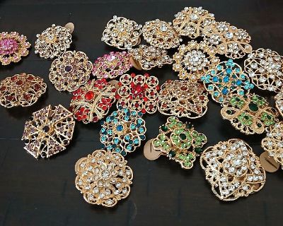 YARD SALE 11/15 Great for Christmas presents jewelry cheap