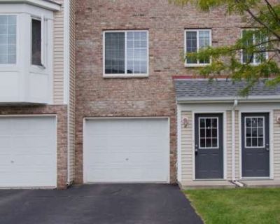 2 Bedroom 1.5BA 1000 ft Apartment For Rent in Hugo, MN