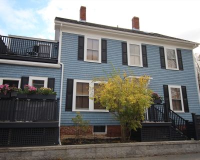 3 Bedroom 2BA 1379 ft Condo For Sale in Newburyport, MA