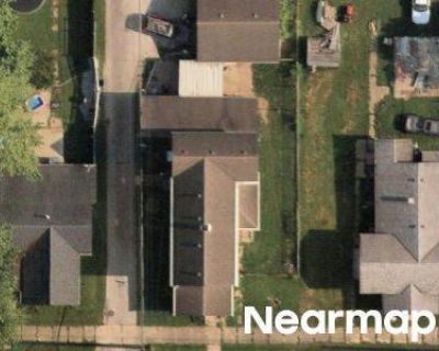 3 Bed 1.5 Bath Bankruptcy Property in Shelbyville, IN 46176 - E Franklin St