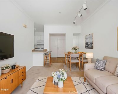 1 Bedroom 1BA 648 ft Condo For Sale in Irvine, CA