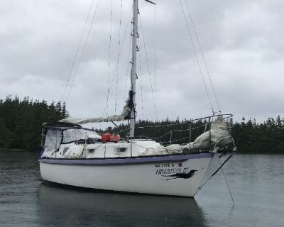 VANCOUVER 25 Sailboat