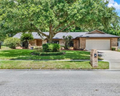 4 Bedroom 2BA 2243 ft Single Family House For Sale in Longwood, FL