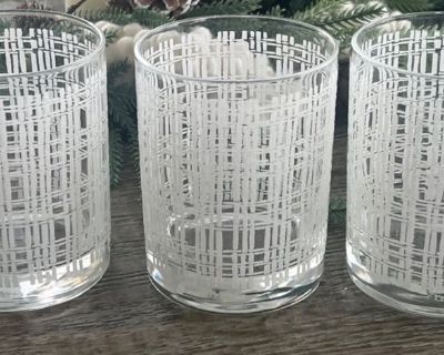 The mid-century modern style glasses stand at 4 inches tall. MESSAGE to arrange pick up time.