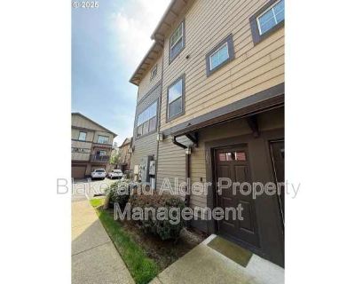 2 Bedroom 1BA 749 ft Pet-Friendly Apartment For Rent in Sherwood, OR