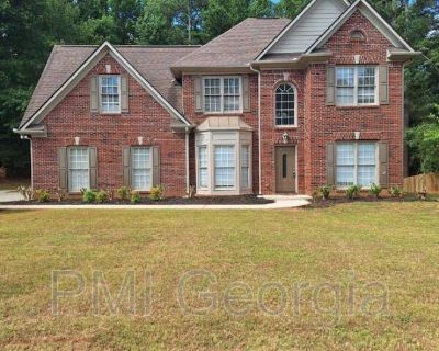 3 Bedroom 3BA 2521 ft House For Rent in Flowery Branch, GA