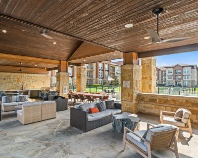 1 Bedroom 1BA 835 ft Apartment For Rent in Katy, TX