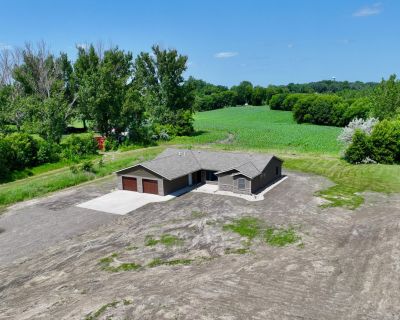 3 Bedroom 2BA 1944 ft Single Family House For Sale in Willmar, MN